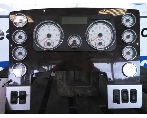 FREIGHTLINER 122SD GAUGE CLUSTER