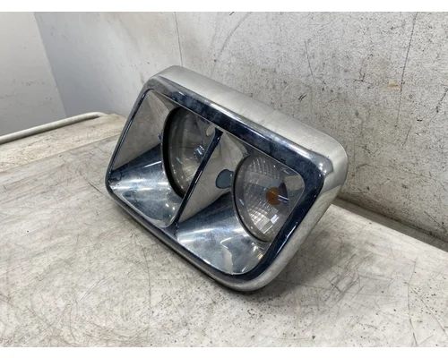 FREIGHTLINER 122SD Headlamp Assembly