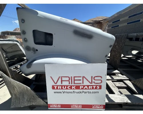 FREIGHTLINER 122SD Hood