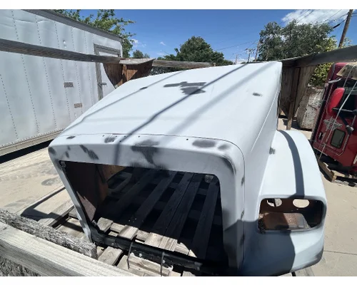 FREIGHTLINER 122SD Hood