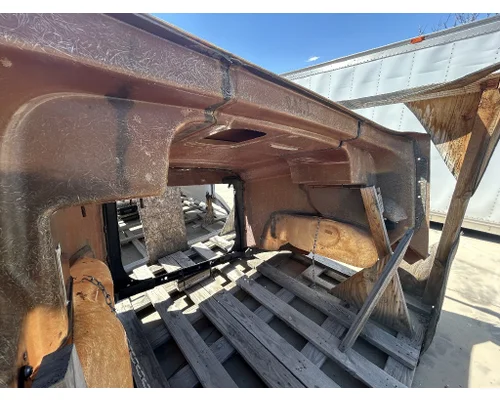 FREIGHTLINER 122SD Hood