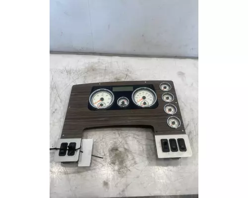 FREIGHTLINER 122SD Instrument Cluster