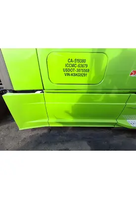 FREIGHTLINER 122SD Side Fairing