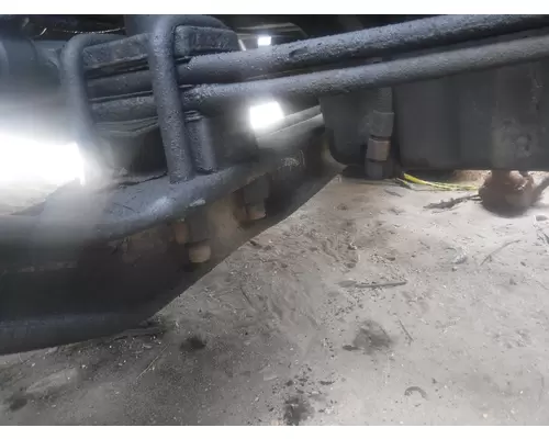 FREIGHTLINER 13300 Fr Axle Beam (2WD)