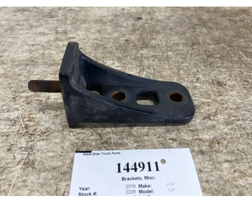 FREIGHTLINER 17-20640-000 Brackets, Misc.