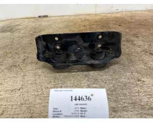 FREIGHTLINER 18-41796-000 cab mounts