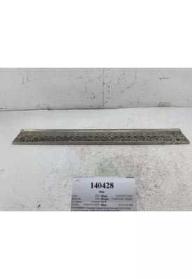 FREIGHTLINER 22-61130-006 Step