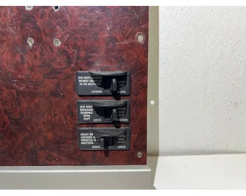 FREIGHTLINER 22-64402-001 Switch Panel
