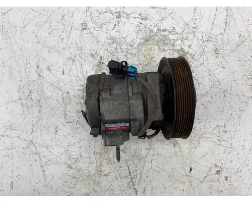 FREIGHTLINER 22-65771-000 Air Conditioner Compressor