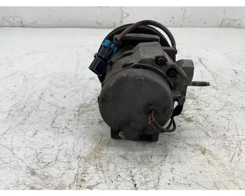 FREIGHTLINER 22-65771-000 Air Conditioner Compressor