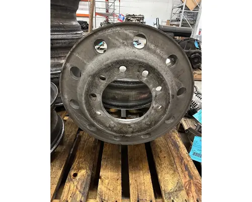 FREIGHTLINER 22.5" X 7.50" Wheel