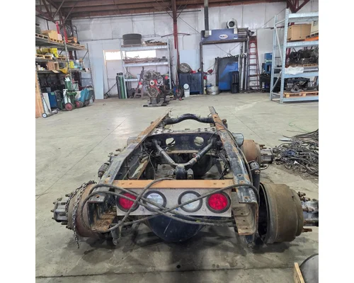 FREIGHTLINER 4900 Cutoff Assembly(Housing & Suspension only)