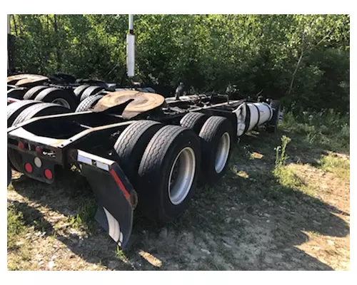 FREIGHTLINER 4BAGFRTL Tandem  Cutoff