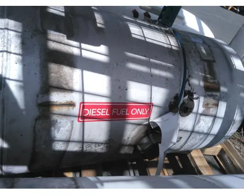 FREIGHTLINER 95-104 GALLON FUEL TANK