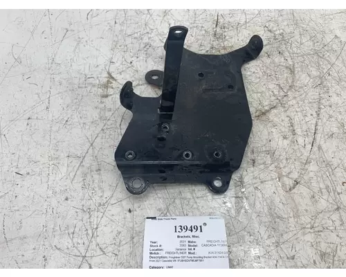 FREIGHTLINER A04-31424-000 Brackets, Misc.