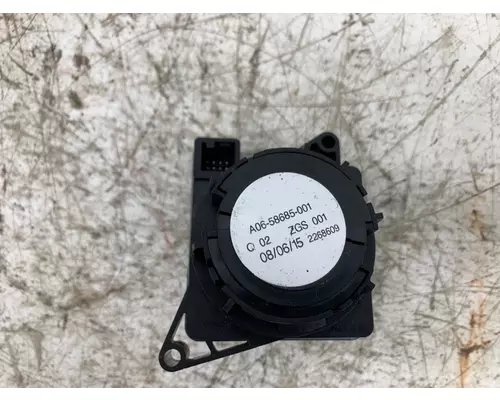 FREIGHTLINER A06-58685-001 Headlight switch