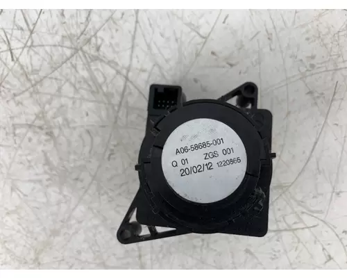 FREIGHTLINER A06-58685-001 Headlight switch