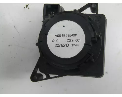 FREIGHTLINER A06-58685-001 Headlight switch