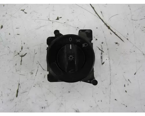 FREIGHTLINER A06-58685-001 Headlight switch