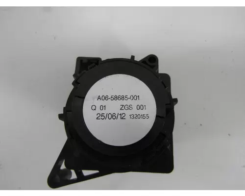 FREIGHTLINER A06-58685-001 Headlight switch