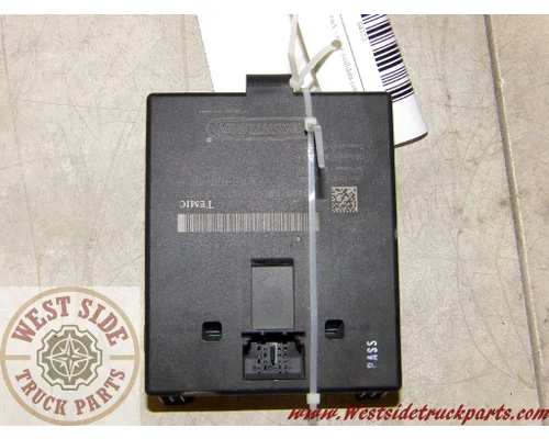 FREIGHTLINER A06-60974-007 ECM (chassis control module)