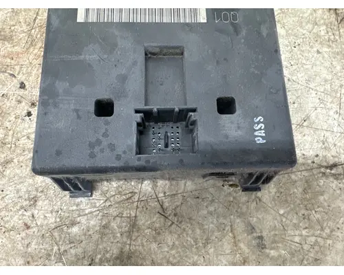 FREIGHTLINER A06-74995-008 ECM (chassis control module)