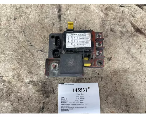 FREIGHTLINER A06-75148-011 Fuse Box