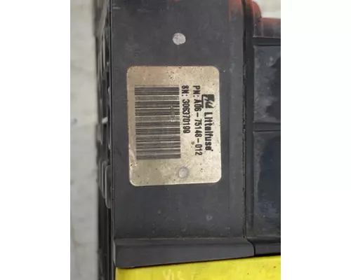 FREIGHTLINER A06-75148-012 Fuse Box