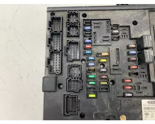 FREIGHTLINER A06-75981-000 Fuse Box