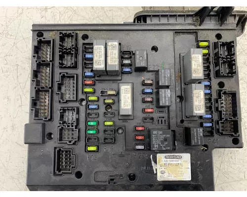 FREIGHTLINER A06-75981-000 Fuse Box