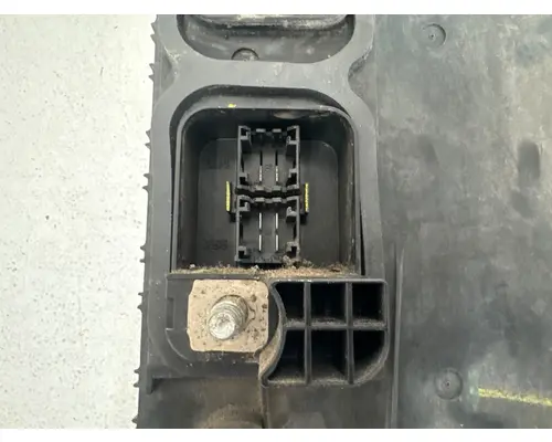 FREIGHTLINER A06-75982-005 Fuse Box