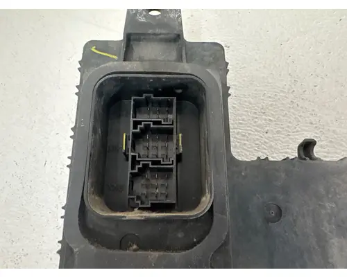FREIGHTLINER A06-75982-005 Fuse Box