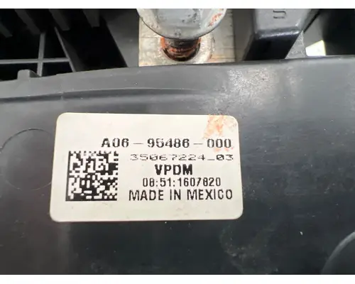 FREIGHTLINER A06-95486-000 Fuse Box