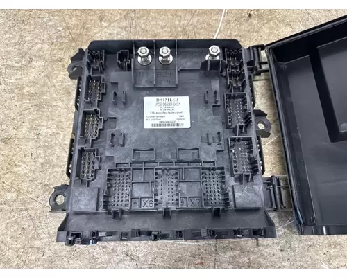 FREIGHTLINER A06-95632-003 Fuse Box