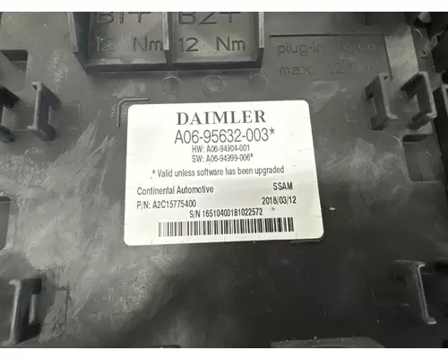 FREIGHTLINER A06-95632-003 Fuse Box