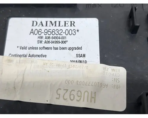 FREIGHTLINER A06-95632-003 Fuse Box