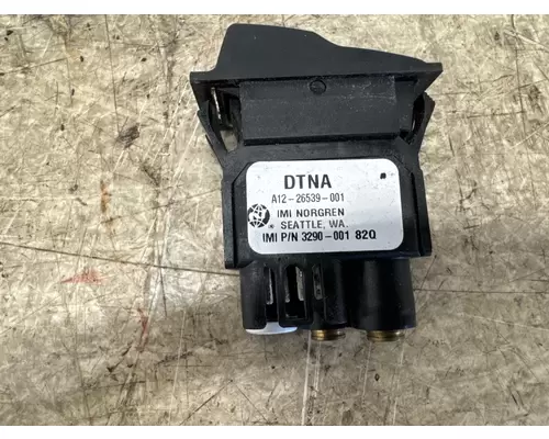 FREIGHTLINER A12-26539-001 Dash  Console Switch