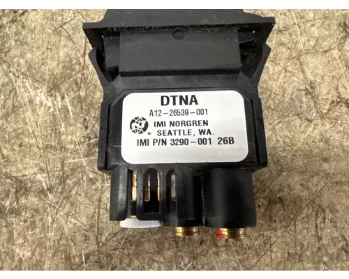 FREIGHTLINER A12-26539-001 Dash  Console Switch