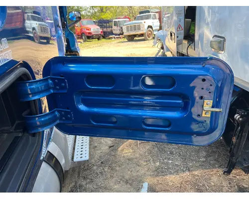 FREIGHTLINER A18-71737-000 Body & Cab Parts, Misc.