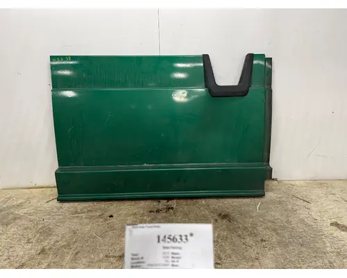 FREIGHTLINER A22-68139-114 Side Fairing