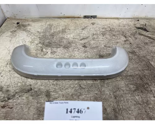 FREIGHTLINER A22-73822-000 Lighting