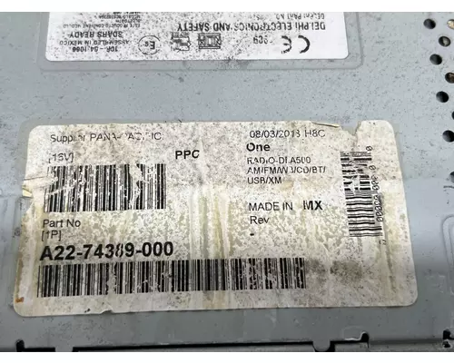 FREIGHTLINER A22-74389-000 Radio