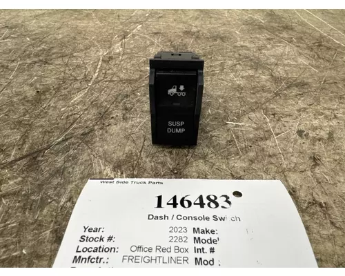 FREIGHTLINER A66-01975-000 Dash  Console Switch