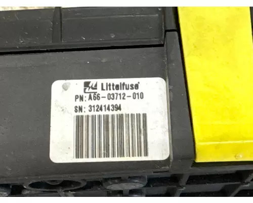 FREIGHTLINER A66-03712-010 Fuse Box