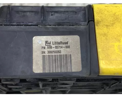 FREIGHTLINER A66-03714-008 Fuse Box