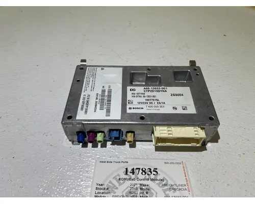 FREIGHTLINER A66-13933-001 ECM (Cab Control Module)