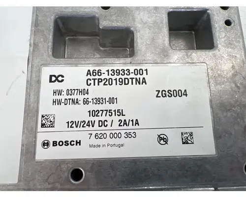 FREIGHTLINER A66-13933-001 ECM (Cab Control Module)