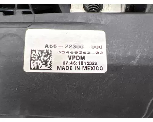 FREIGHTLINER A66-22300-000 Fuse Box