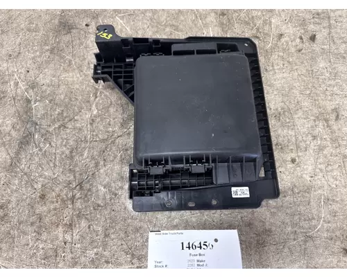 FREIGHTLINER A66-22300-001 Fuse Box