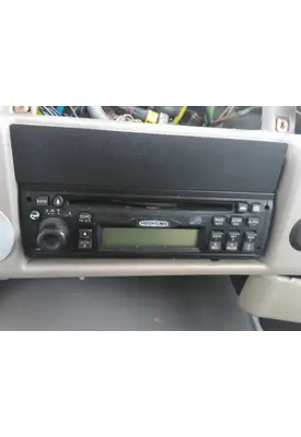 FREIGHTLINER ACTERRA 5500 RADIO AM/FM/CD